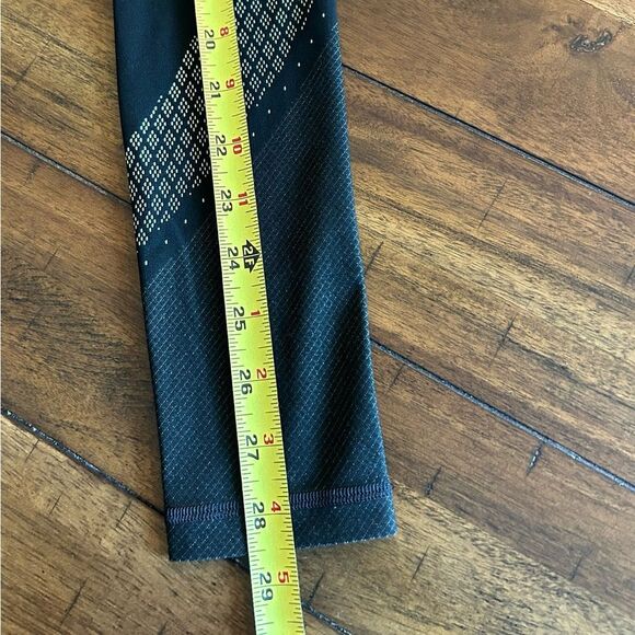 Lululemon Mapped Out High-Rise Leggings 28"
Black Print Size 2 W5CEQS - Picture 7 of 12